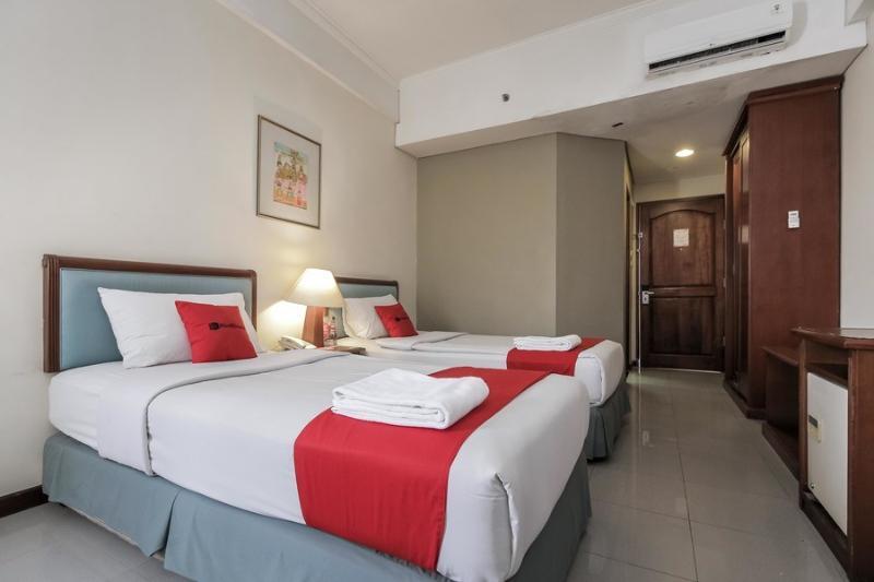 Reddoorz Plus Near Monumen Nasional جاكرتا المظهر الخارجي الصورة